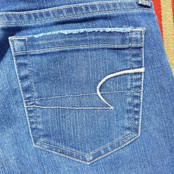 American Eagle Jean's - Picture 3 of 6